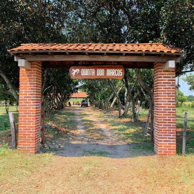 הוילה Casa Quinta En Pilar, Neembucu מראה חיצוני תמונה