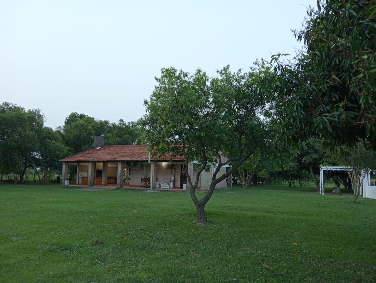 הוילה Casa Quinta En Pilar, Neembucu מראה חיצוני תמונה